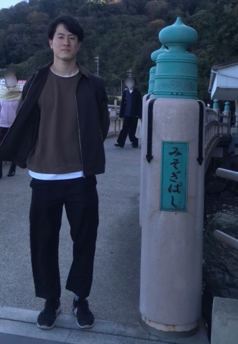 left,画像の説明